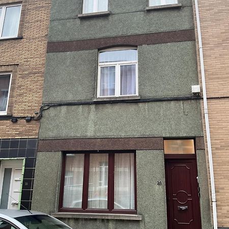 Appartement Spacieux Avec Terrasse Et Garage Prive Bruxelles Extérieur photo